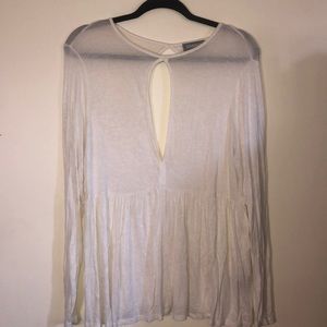 Peep hole flowy blouse